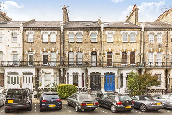 1 Bedroom Flat To Rent In Glazbury Road, London, W14