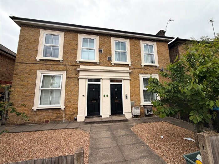 1 Bedroom Flat To Rent In Orchard Road, Kingston Upon Thames, KT1