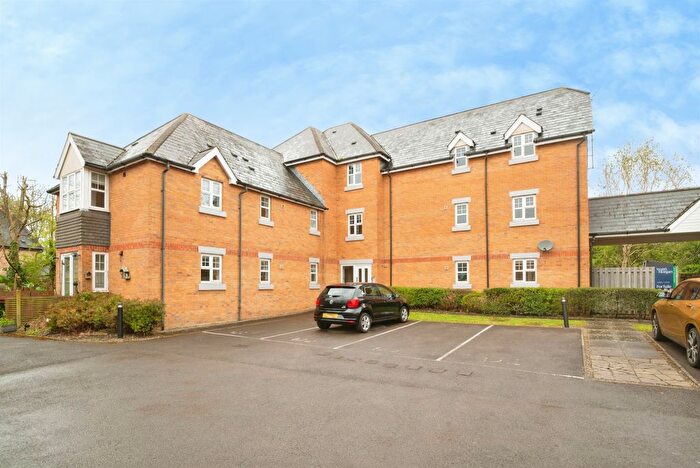 2 Bedroom Flat For Sale In Heol Tre Forys, Penarth, CF64