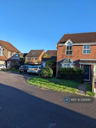 3 Bedroom Semi-Detached House To Rent In Opal Close, Mansfield, NG21