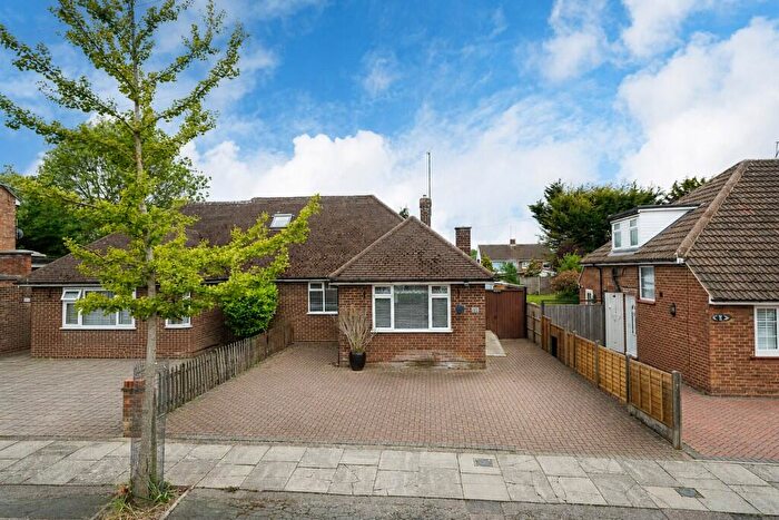 3 Bedroom Semi-Detached Bungalow For Sale In Blows Road, Dunstable, Bedfordshire, LU5