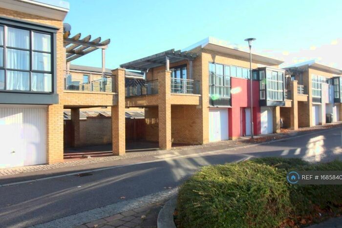 1 Bedroom Detached House To Rent In Stonechat Mews, Greenhithe, DA9