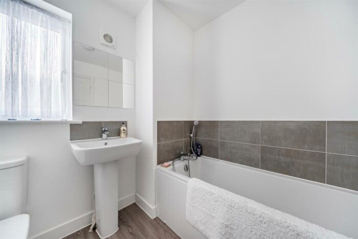 3 Bedroom End Of Terrace House For Sale In Chapel Way, Axminster, EX13