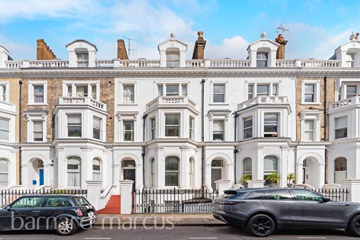 2 Bedroom Apartment To Rent In Coleherne Road, Chelsea, SW10