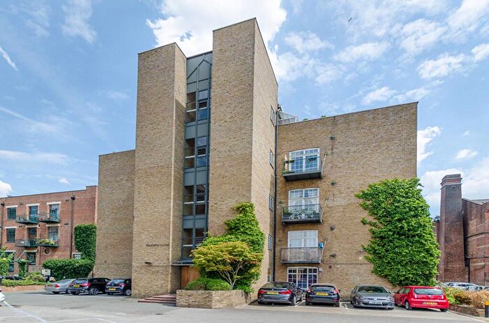 2 Bedroom Flat To Rent In Foundry House, Poplar, London, E14