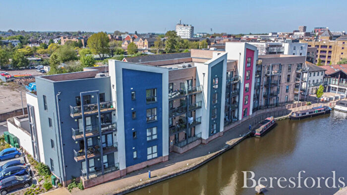 2 Bedroom Apartment For Sale In Wharf Road, Chelmsford, CM2