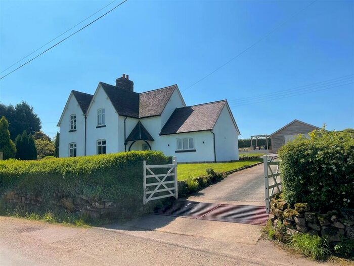 3 Bedroom Semi-Detached House For Sale In Bradley In The Moors, Alton, Stoke-On-Trent, ST10