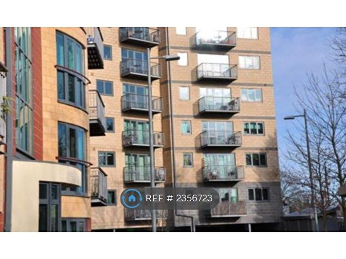 2 Bedroom Flat To Rent In Chapter Way, London, SW19