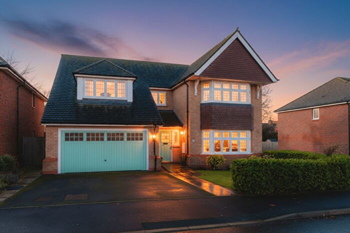 5 Bedroom Detached House For Sale In Park Avenue, Tattenhall, CH3