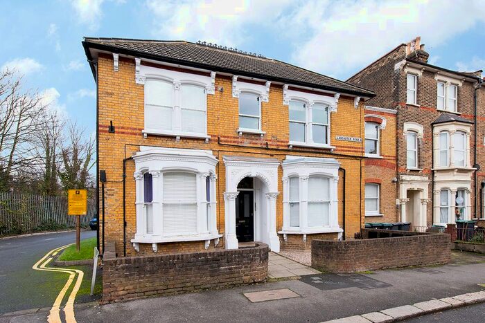 1 Bedroom Flat To Rent In Lancaster Road, Stroud Green, London, United Kingdom, N4
