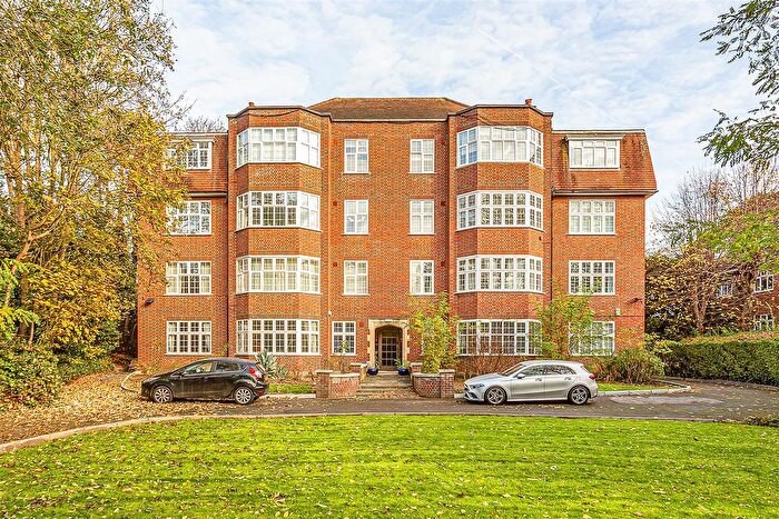 3 Bedroom Flat To Rent In Downs Court, The Downs, Wimbledon, SW20