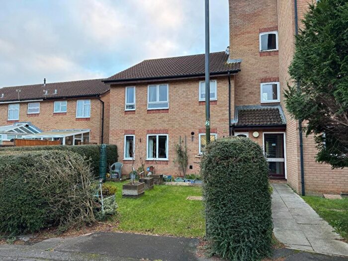 2 Bedroom Flat To Rent In Tindell Court, Longwell Green, Bristol, BS30