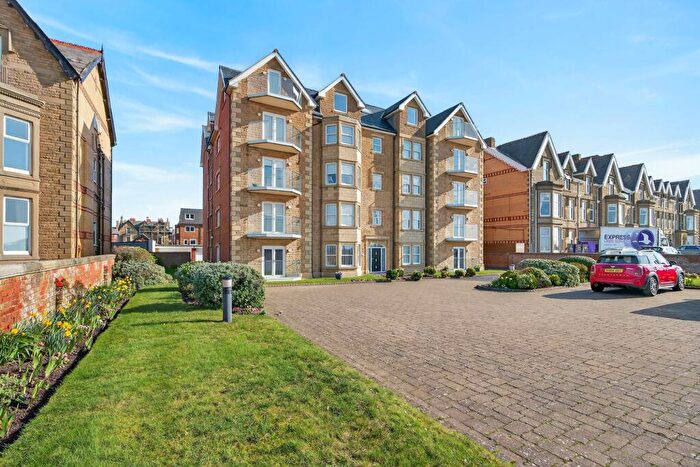 5 Bedroom Flat For Sale In North Promenade, Nicoll Court, FY8