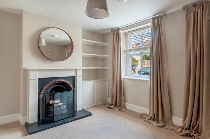 4 Bedroom Terraced House To Rent In Prospect Place, Cirencester, GL7