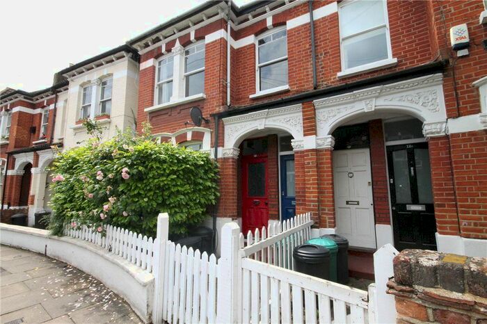 2 Bedroom Flat To Rent In Cargill Road, Earlsfield, SW18