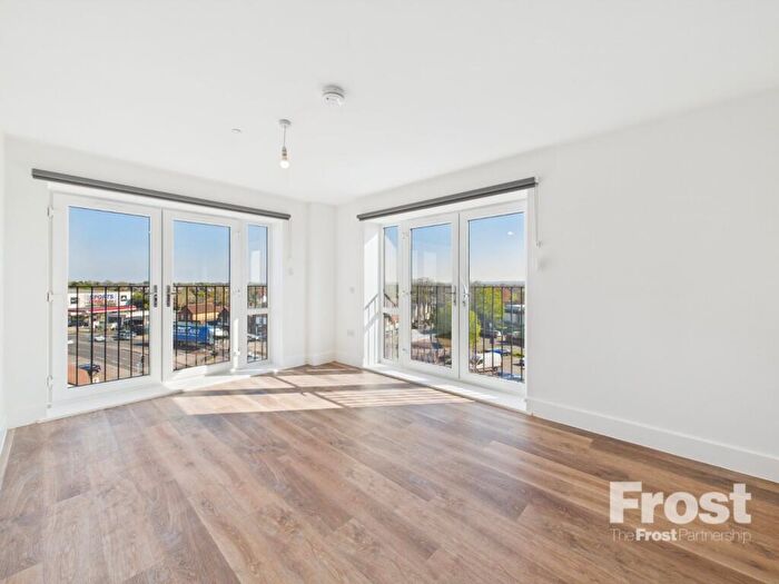 1 Bedroom Apartment To Rent In Bath Road, Slough, Berkshire, SL1