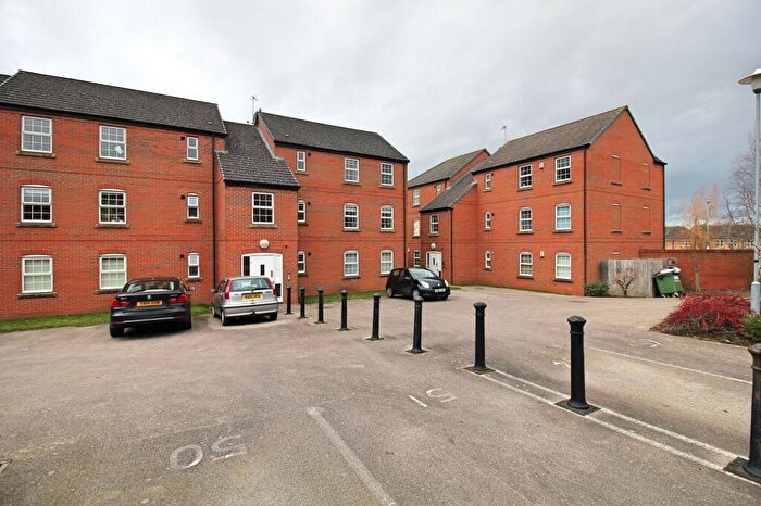 2 Bedroom Flat For Sale In Lock Keeper Close, Wigston, LE18