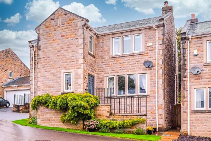 5 Bedroom Detached House For Sale In Wellcroft Gardens, Hipperholme, Halifax, HX3