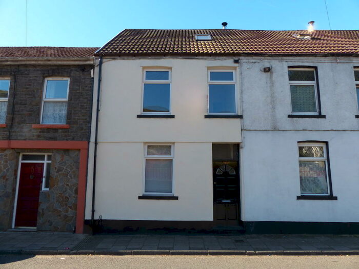 4 Bedroom Terraced House To Rent In Tyntyla Road, Ystrad, Pentre, CF41