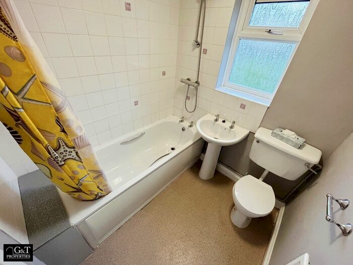 1 Bedroom Flat To Rent In Hateley Drive, Parkfields, Wolverhampton, WV4
