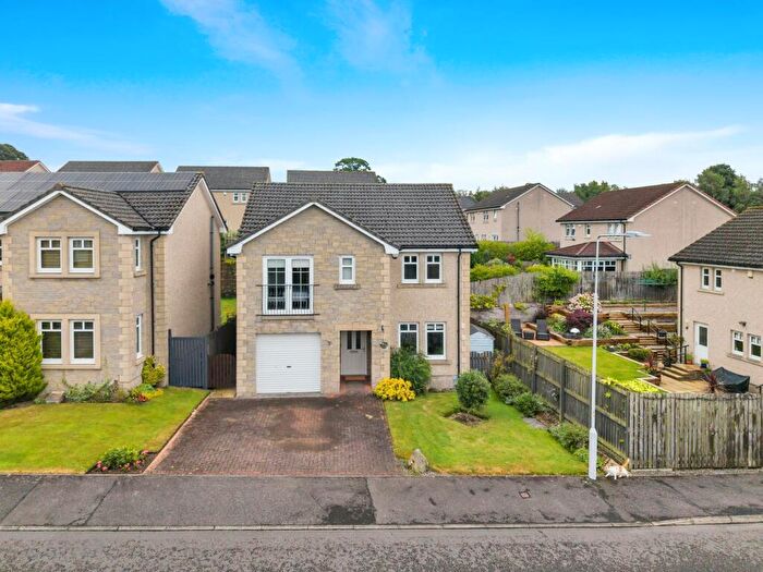 4 Bedroom Detached House For Sale In Blair Grove, Blairhall, Dunfermline, KY12