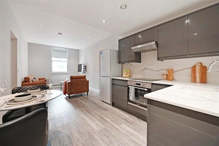 2 Bedroom Apartment To Rent In Huttons Buildings, City Centre, S1