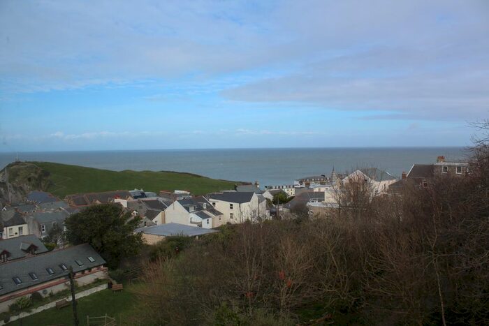 1 Bedroom Flat To Rent In Oxford Grove, Ilfracombe, Devon EX34