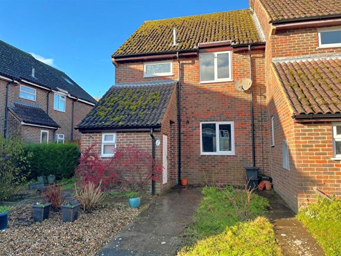 3 Bedroom End Of Terrace House For Sale In Elm Close, Pitton, Salisbury, SP5