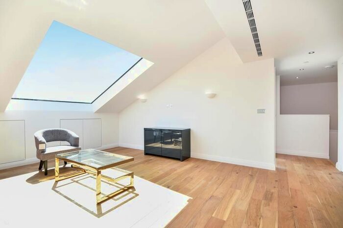 1 Bedroom Flat To Rent In Western Avenue, Perivale, Greenford, UB6