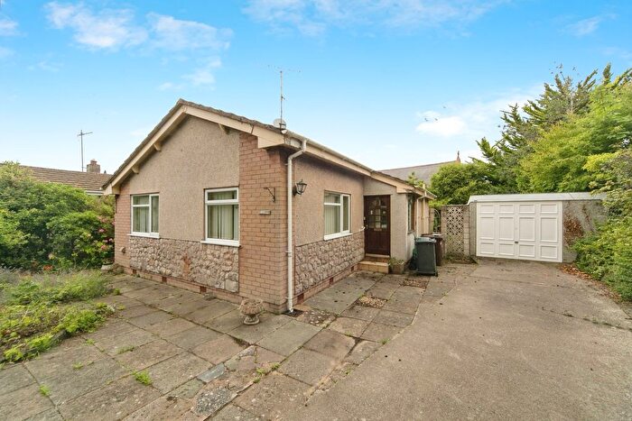 2 Bedroom Bungalow For Sale In Lon Y Gaer, Deganwy, Conwy, LL31