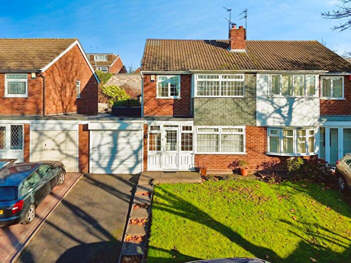 3 Bedroom Semi Detached House For Sale In Hawkins Street, West Bromwich, B70