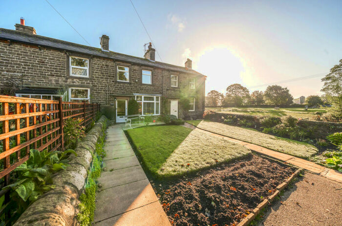 2 Bedroom Semi-Detached House For Sale In River Place, Gargrave, Skipton, BD23