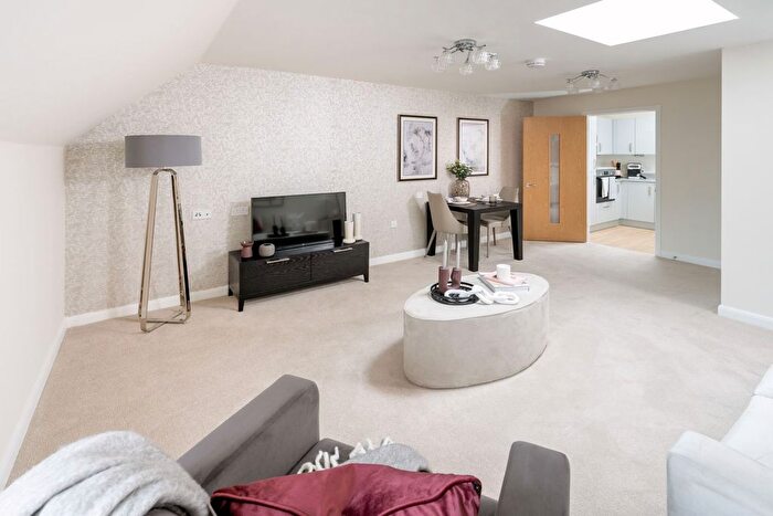 2 Bedroom Flat To Rent In Station Road, Buxton, SK17