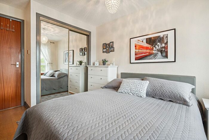 1 Bedroom Flat To Rent In Raeberry Street, North Kelvinside, Glasgow, G20