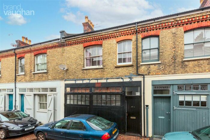 5 Bedroom Terraced House To Rent In Cambridge Grove, Hove, BN3