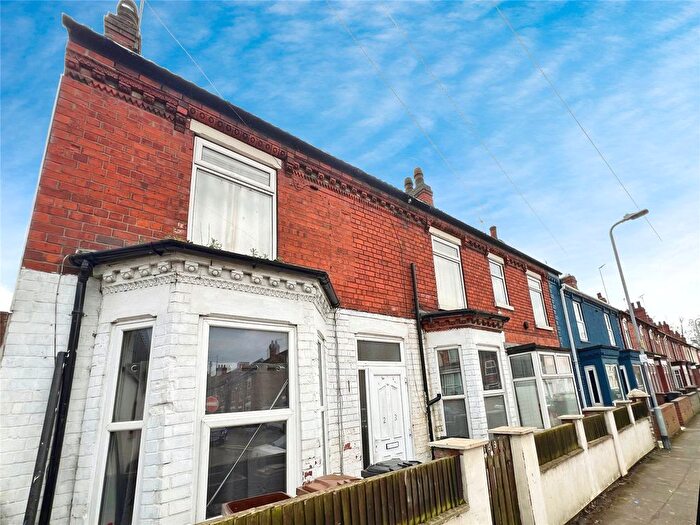 3 Bedroom End Of Terrace House For Sale In Winn Street, Lincoln, Lincolnshire, LN2