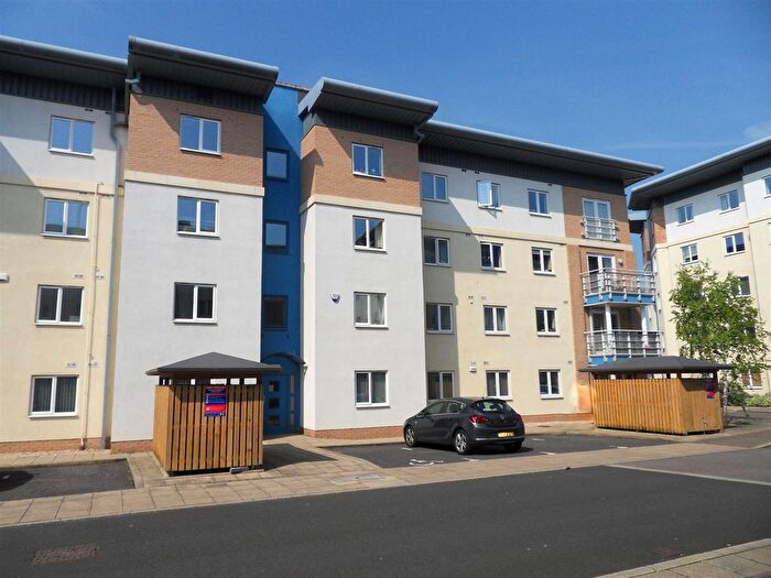 2 Bedroom Property To Rent In Knightsbridge Court, Newcastle Upon Tyne, NE3