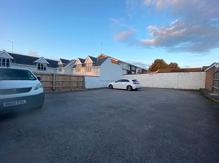 1 Bedroom Flat To Rent In Market Place, Romford, RM4