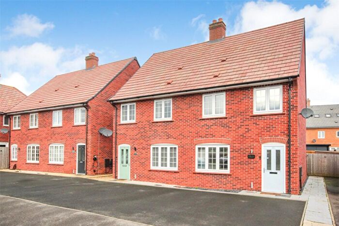 3 Bedroom Semi-Detached House For Sale In Honey Quest, Stewartby, Bedfordshire, MK43