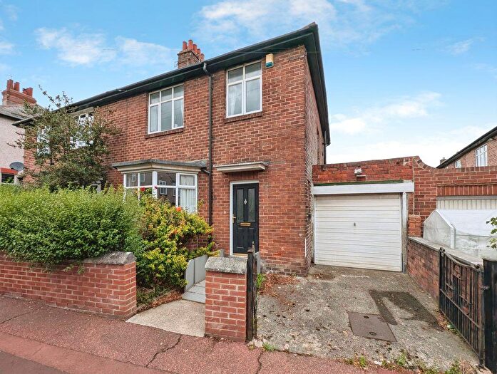 3 Bedroom Semi-Detached House For Sale In Nuns Moor Road, Fenham, Newcastle Upon Tyne, NE4