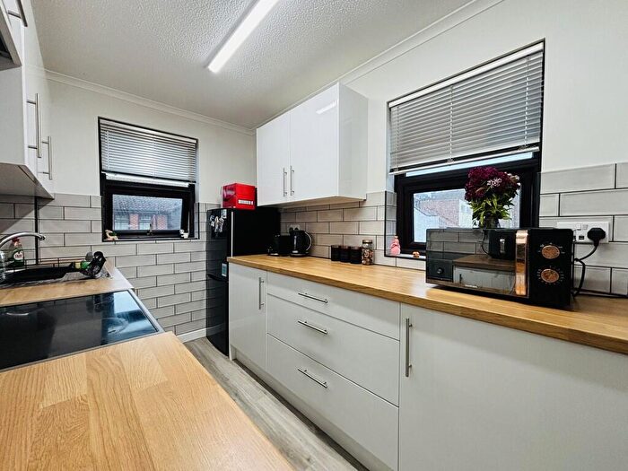 2 Bedroom Apartment For Sale In Fishers Court, Great Yarmouth, NR30