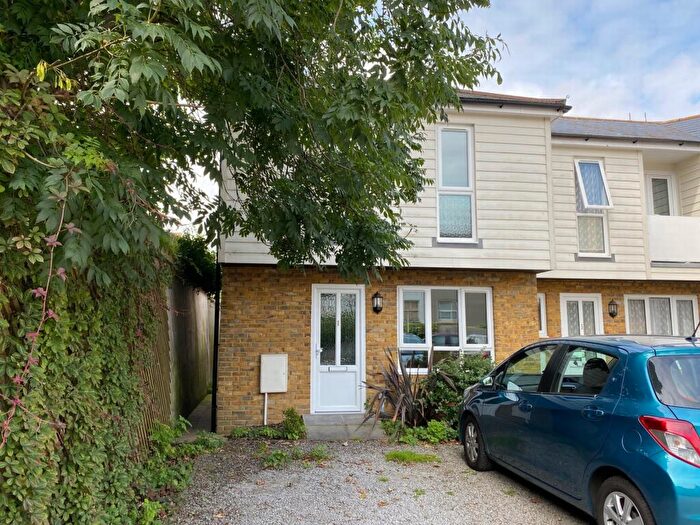 2 Bedroom House To Rent In Broadmead Road, Folkestone, CT19