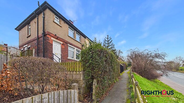 3 Bedroom Semi Detached House To Rent In Whitehall Road, Wyke, BD12