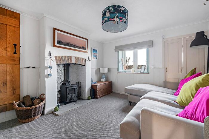 2 Bedroom Terraced House For Sale In Dynevor Terrace, Coronation Street, Fairford, Gloucestershire, GL7