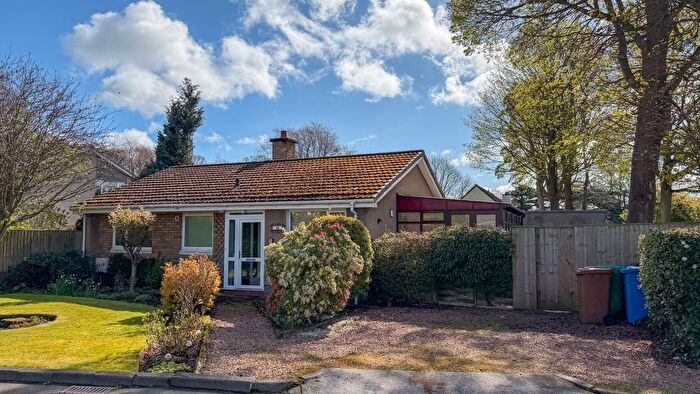 2 Bedroom Detached Bungalow For Sale In Raith Gardens, Kirkcaldy, KY2