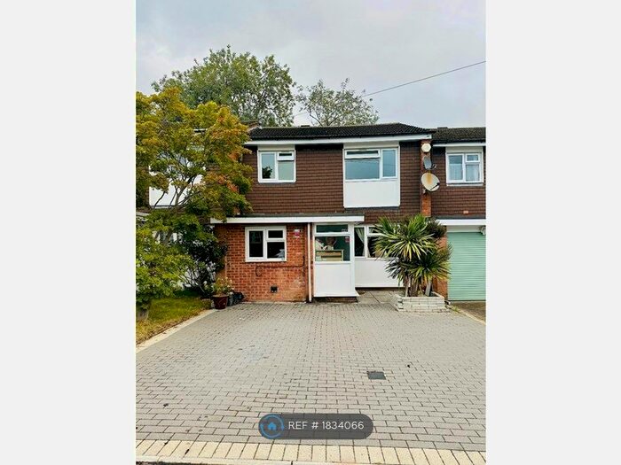 4 Bedroom Terraced House To Rent In Little Chalfont, Amersham, HP7