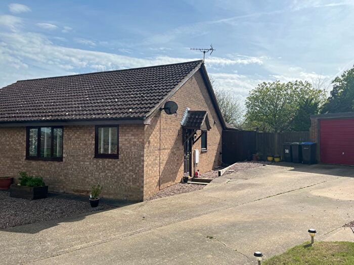 2 Bedroom Bungalow For Sale In Wheatfields, Diss, IP22