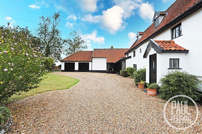 5 Bedroom Detached House For Sale In The Street, Tibenham, NR16