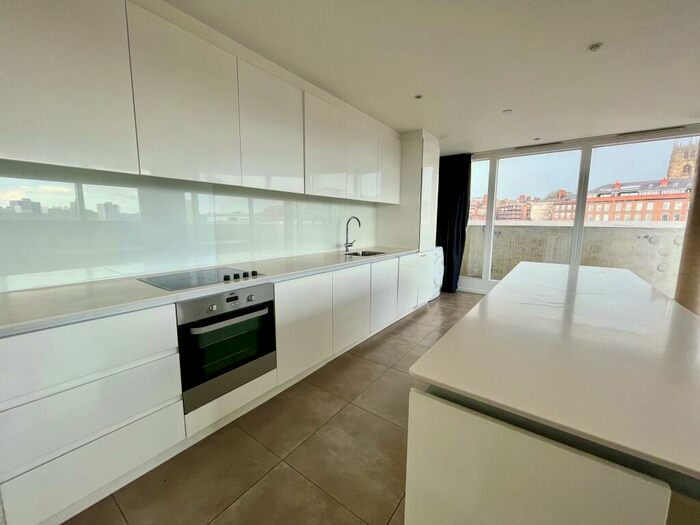 2 Bedroom Flat To Rent In Nottingham One, Canal Street, Nottingham, NG1