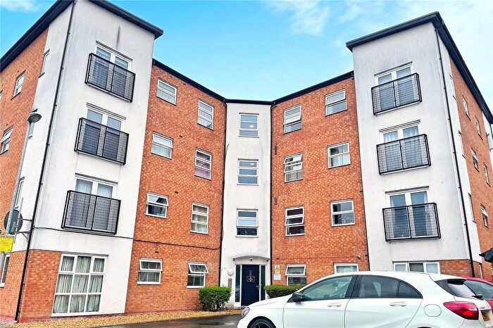 2 Bedroom Flat To Rent In Ivy Graham Close, Manchester, Greater Manchester, M40